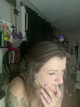 88heygirlhey88 online show from February 5, 9:12 am