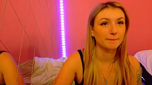 Anaayss  online show from December 16, 5:46 am