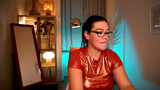 mrs fllowerr online show from October 14, 6:32 pm