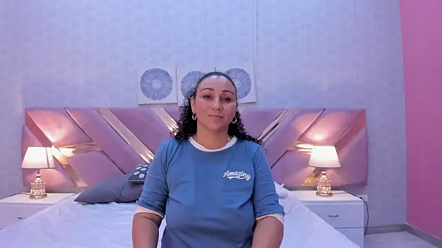 VaniaRose online show from November 16, 2:17 pm