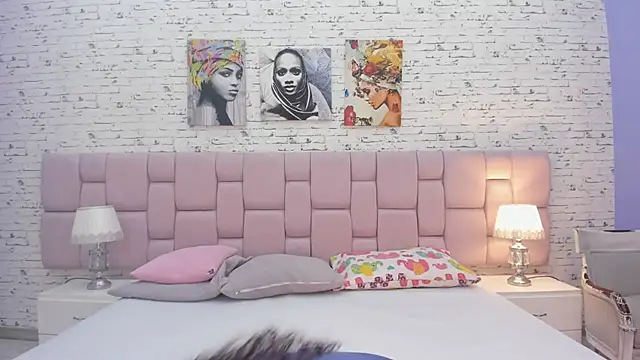 VaniaRose online show from October 22, 1:27 pm