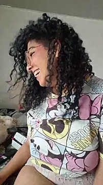 LondonHilton online show from March 12, 9:39 pm