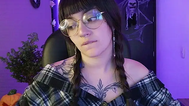 LesRose online show from September 23, 8:51 pm