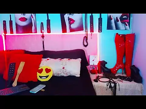 mylygrey online show from April 2, 1:36 am