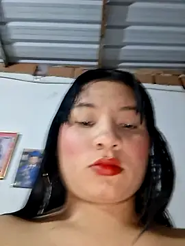 hot-mom22 online show from April 13, 10:49 am