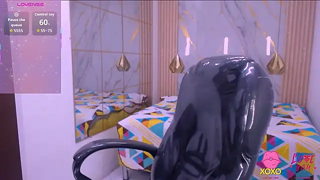 kat 96  online show from October 20, 8:34 pm