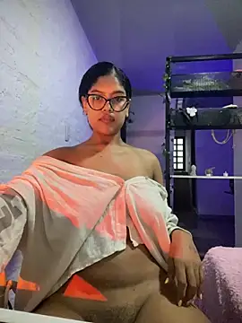 miiabrown18 online show from June 4, 11:36 am