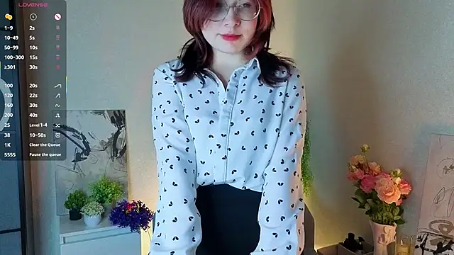 NyamNyamNyammm online show from October 8, 2:10 pm