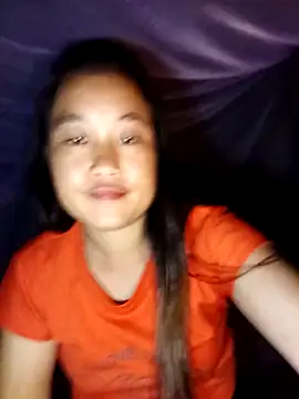 mupmup-00 online show from September 30, 6:24 pm