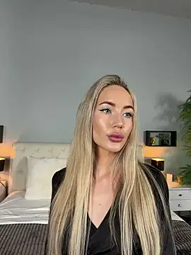 MaryDavies online show from April 28, 7:12 am