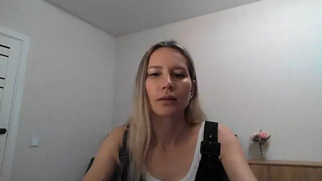 Tavriena online show from November 16, 9:04 pm