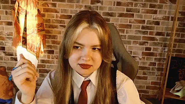 HaleySun online show from September 28, 5:03 am