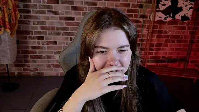 HaleySun online show from November 3, 9:13 am