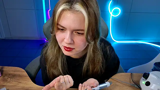 HaleySun online show from October 2, 1:49 pm