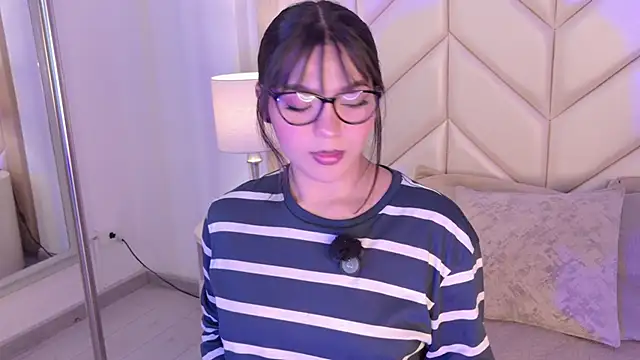 Samantha Hans online show from February 24, 9:13 pm