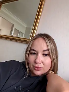 BarbieDolly x online show from October 13, 3:14 pm