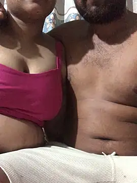 sexy couple2121 online show from May 8, 5:05 pm