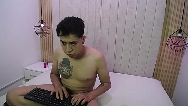 jakeyariana online show from November 20, 8:43 pm