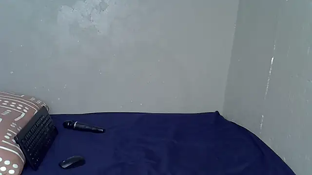 Bellabootie online show from January 6, 6:00 pm