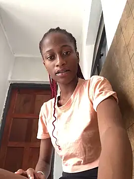 Caramel102004 online show from March 26, 12:29 pm