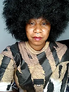 Opal S online show from November 26, 3:07 am