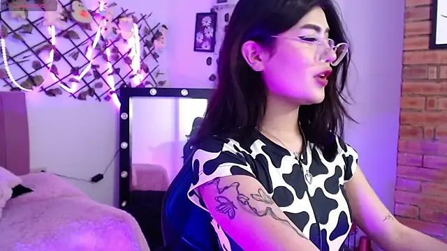 isa bunny18 online show from October 4, 3:45 am