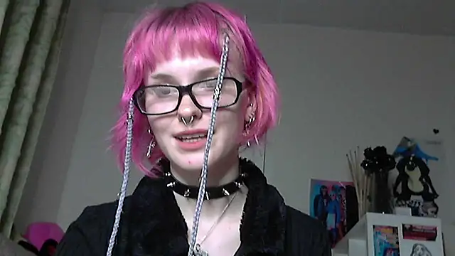 Paradoxy  online show from March 24, 8:14 pm