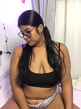 AnaBrowmn online show from April 18, 4:04 am