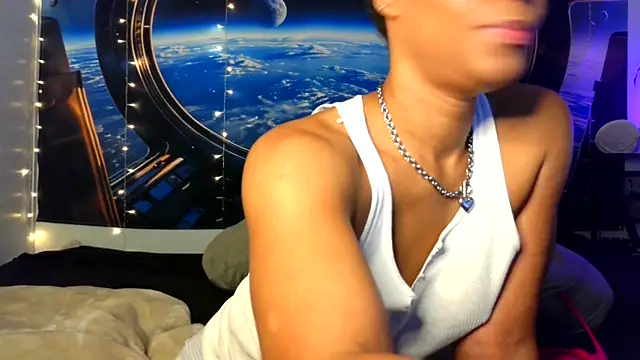 MrsToniTone online show from November 11, 4:26 pm