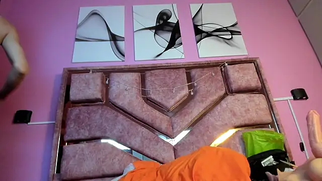 samantaa liov online show from February 13, 8:10 pm