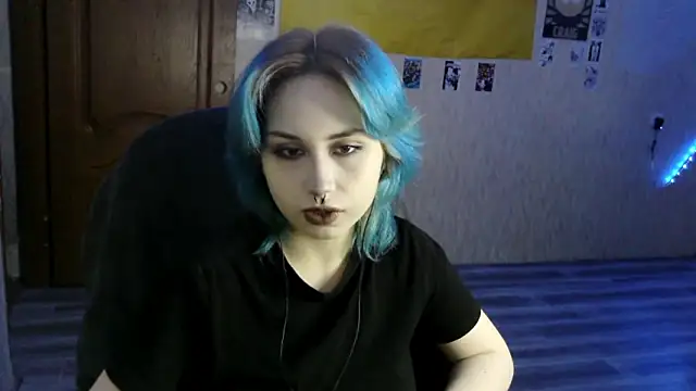 LeisaHopperstad online show from February 10, 2:20 pm