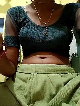 misskomal97 online show from October 17, 11:13 am