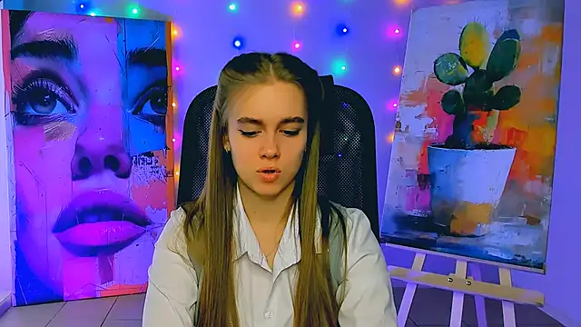 JuneWoods online show from February 26, 7:40 am