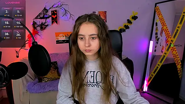 rebecca smile online show from November 3, 1:04 pm