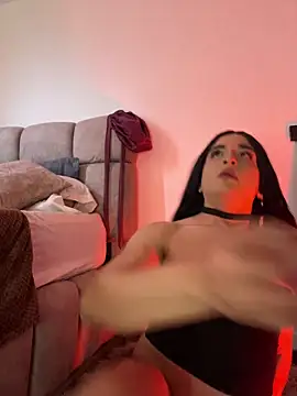 Dania Oconor online show from December 19, 9:40 pm