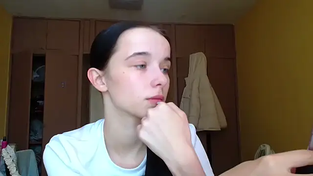 Emilia Light online show from January 19, 10:22 am