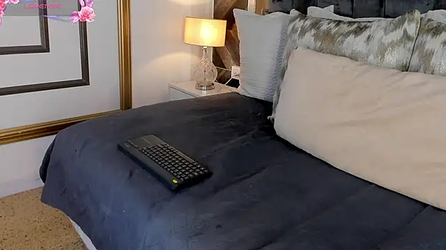 NaylaGrey online show from February 23, 12:04 pm