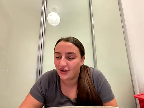 Playfulvixen25 online show from October 1, 3:00 am