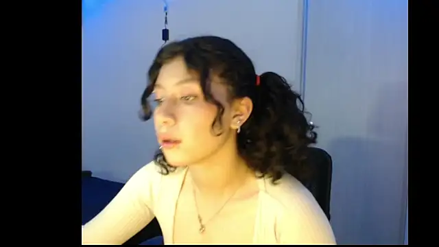 Ivonnybonn online show from October 26, 4:41 am