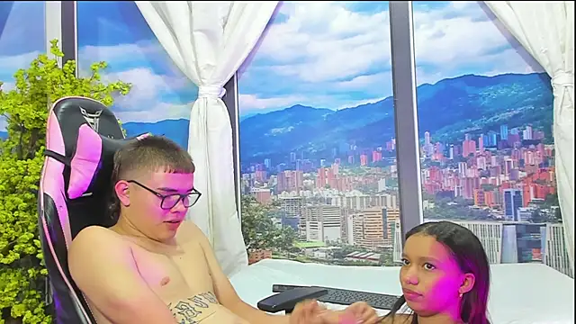 StellaAndTyler online show from October 3, 8:58 pm