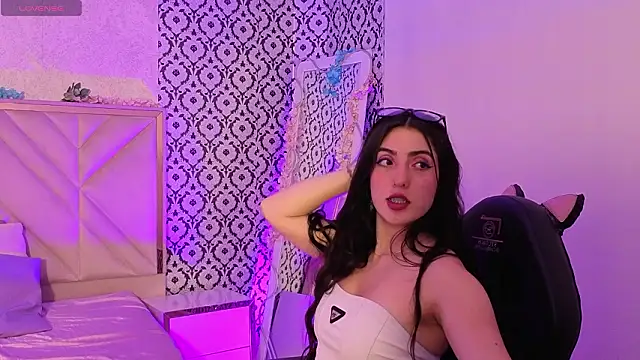 Ixchel tay online show from March 19, 3:55 am