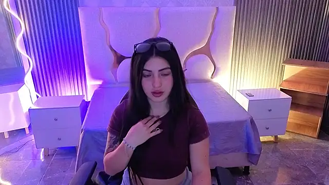 Ixchel tay online show from April 7, 3:41 am