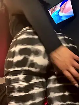 bellacagyal online show from January 17, 8:11 am