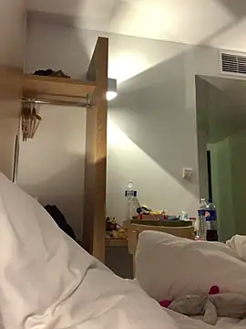 GoldenPussy1329 online show from January 9, 11:42 pm