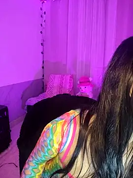 tamara vald online show from October 24, 6:09 am