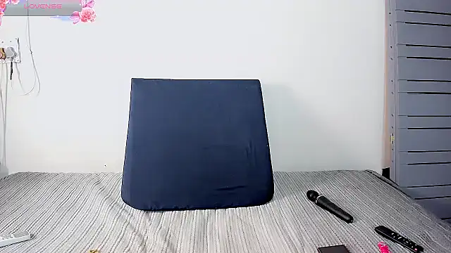 INDIANROMANCE online show from September 29, 6:18 am