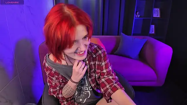 Freirenee online show from October 12, 1:57 pm