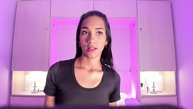 AnahiCollins online show from May 8, 12:08 pm