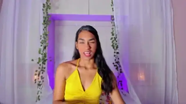 AnahiCollins online show from March 13, 7:37 pm