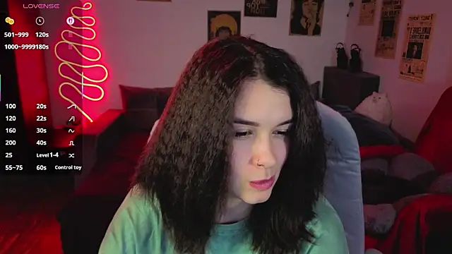 kira kick online show from November 27, 4:54 pm